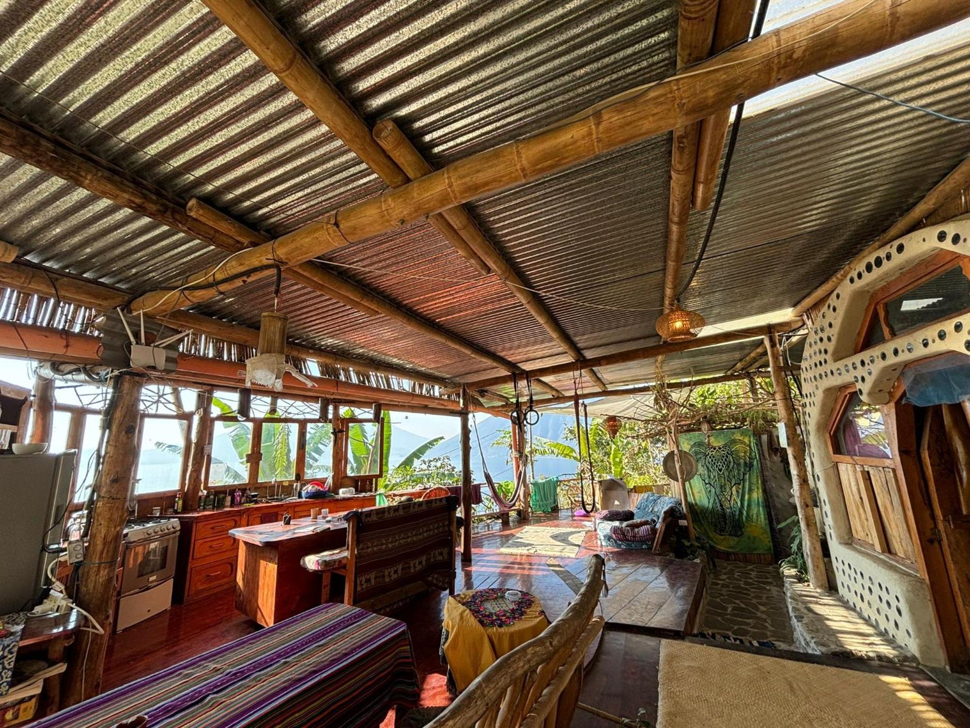 Gasthaus Earthship Atitlan San Marcos La Laguna Exterior foto